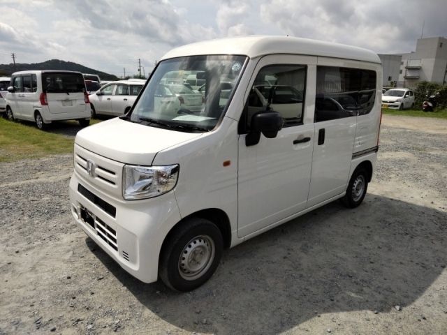 3554 Honda N van JJ1 2019 г. (LUM Fukuoka Nyusatsu)